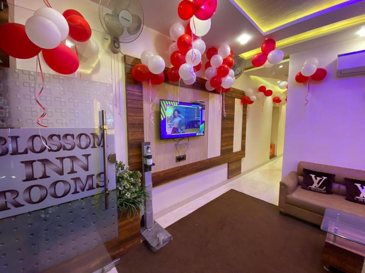 Hotel Blossom Inn Amritsar Buitenkant foto