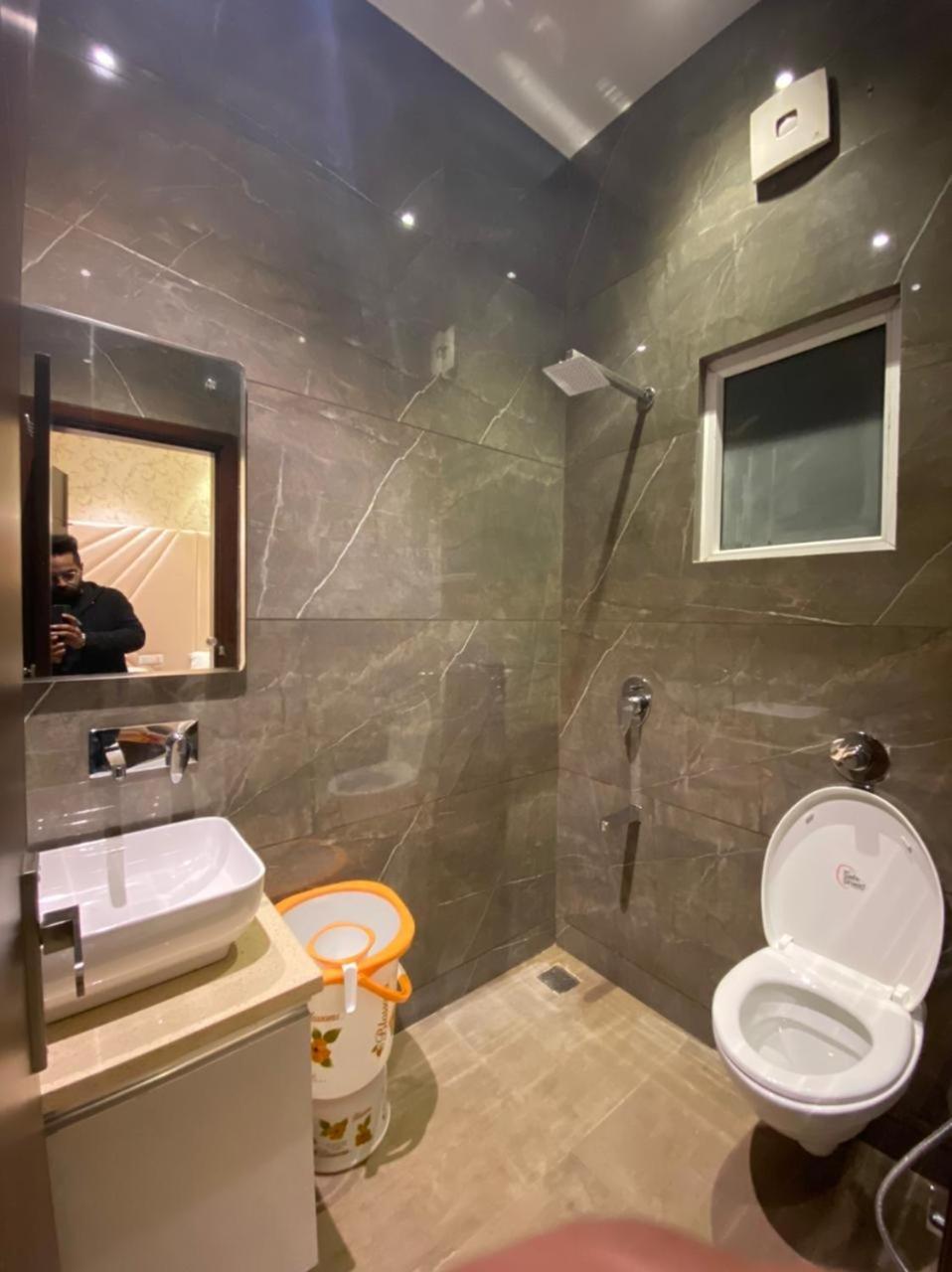Hotel Blossom Inn Amritsar Buitenkant foto